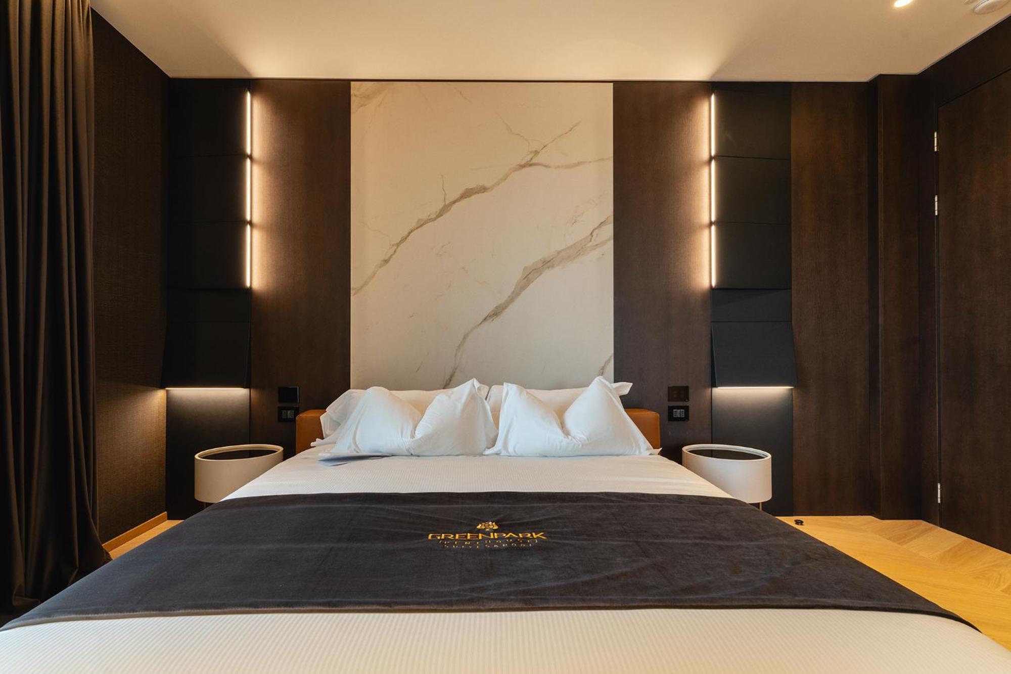 Green Park Penthouse Suite & Pool - Heated Pool - Бари Екстериор снимка